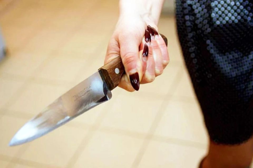 Сельчанка «разрешила» семейный конфликт ножом