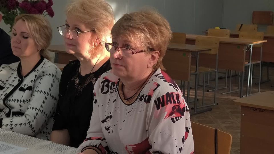 Музейный урок. Руководители этнографического музея «Истоки» С.Г. Бакуменко и музея «Воинской и трудовой Славы» Т.А. Паскарь рассказали об истории создания этих уникальных музеев