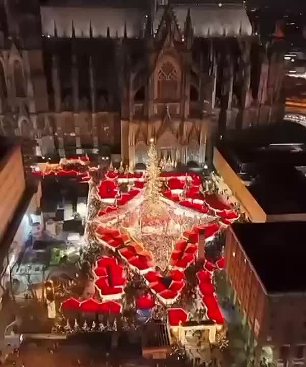 Атмосферно!. В Кёльне открывается одна из самых известных рождественских ярмарок Европы