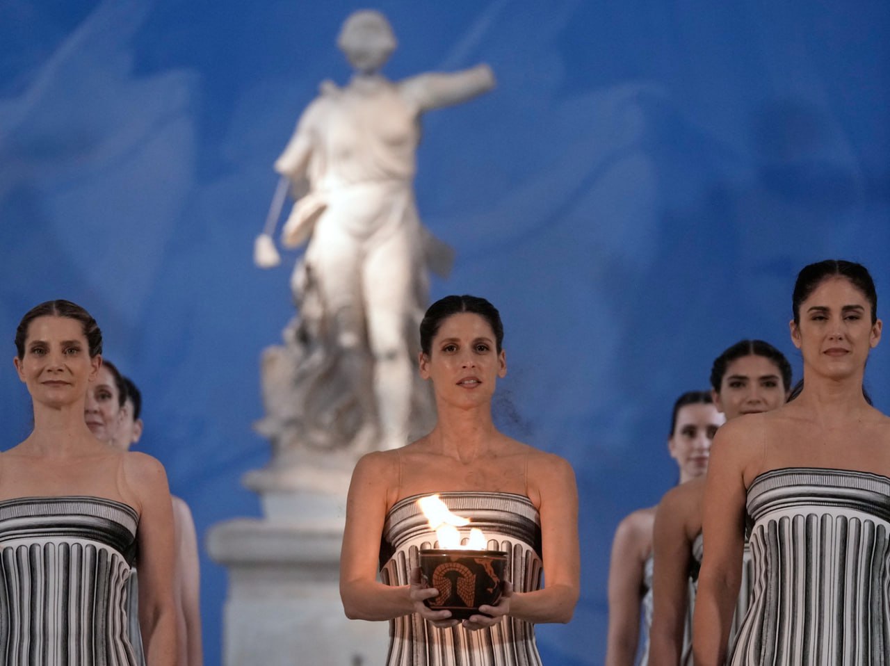 В Древней Олимпии сегодня зажгли огонь XXV Зимних Олимпийских игр 2026 года