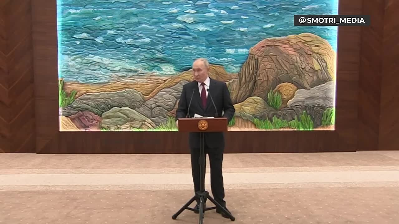 Подписывать документы с украинским руководством бессмысленно, они допустили стратегическую ошибку, когда побоялись пойти на выборы — Путин