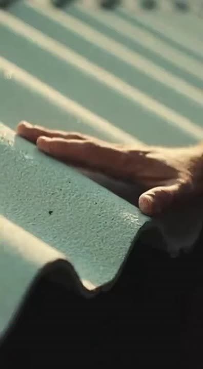 Граждане Молдовы снимают настоящие блокбастеры про шифер на стороже, который выдерживает приземление дрона и не трескается