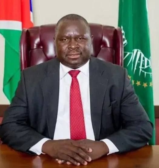 Победивший в пятый раз на местных выборах в Намибии Адольф Гитлер сменил фамилию