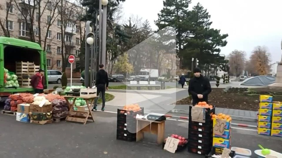 В Бендерах перед участком развернулась сельскохозяйственная ярмарка