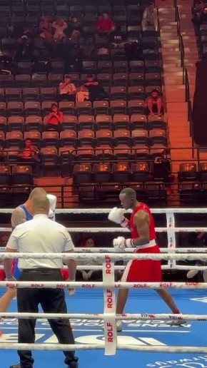 Боксёр из Тирасполя Андрей Кирьяков (до 86 кг) выступает на чемпионате мира по боксу, который проходит в Дубае