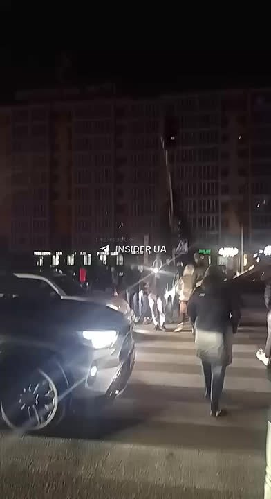 Вторые сутки без света: в Крюковщине под Киевом жители начали перекрывать дорогу