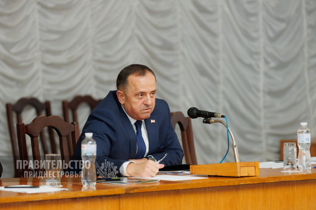 Председатель Правительства Александр Розенберг выступил на фермерском форуме