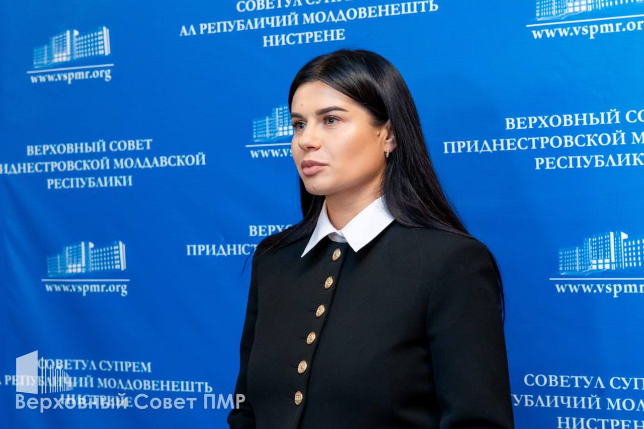 Выплата зарплат пенсий и пособий – основная задача органов госвласти на 2026 год