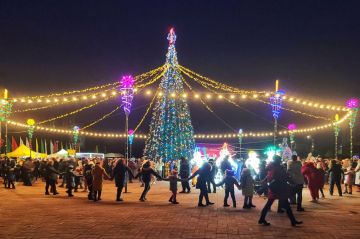 ������������� �������� ����������� ����������� ������ 14 ������� � 16:00 �� ������� ������