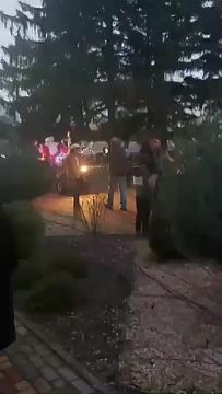 Открытие новогодней ёлки на площади Дома культуры русской части города Слободзея