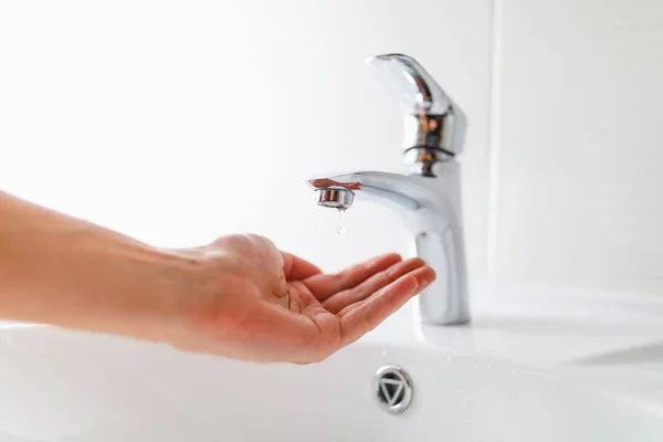 Временно без воды!. ГУП «Водоснабжение и водоотведение» филиал в г. Бендеры сообщает, что 16.12.25 г. с 8.30 до окончания работ, в связи с ремонтными работами по адресу: ул. Интернационалистов - Пионерская, будет перекрыто...