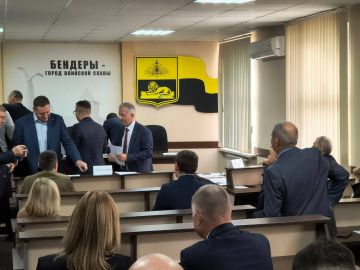 Идет тайное голосование. После - процедура подсчета голосов