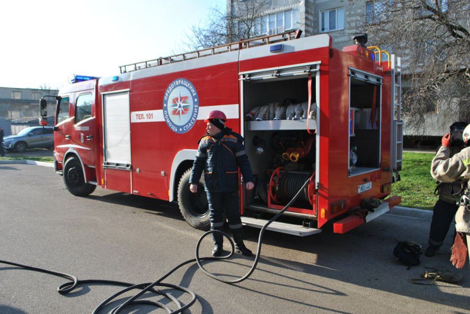 В Слободзее прошли масштабные учения с участием всех экстренных служб города