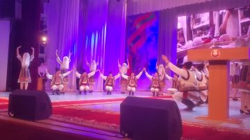 Ансамбль "Виорика" поздравляет победителей конкурса "Человек года - 2025"