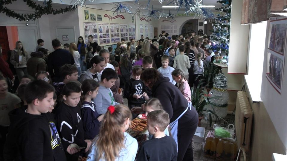 Во второй школе Дубоссар провели традиционную благотворительную ярмарку – этой традиции уже больше 20 лет