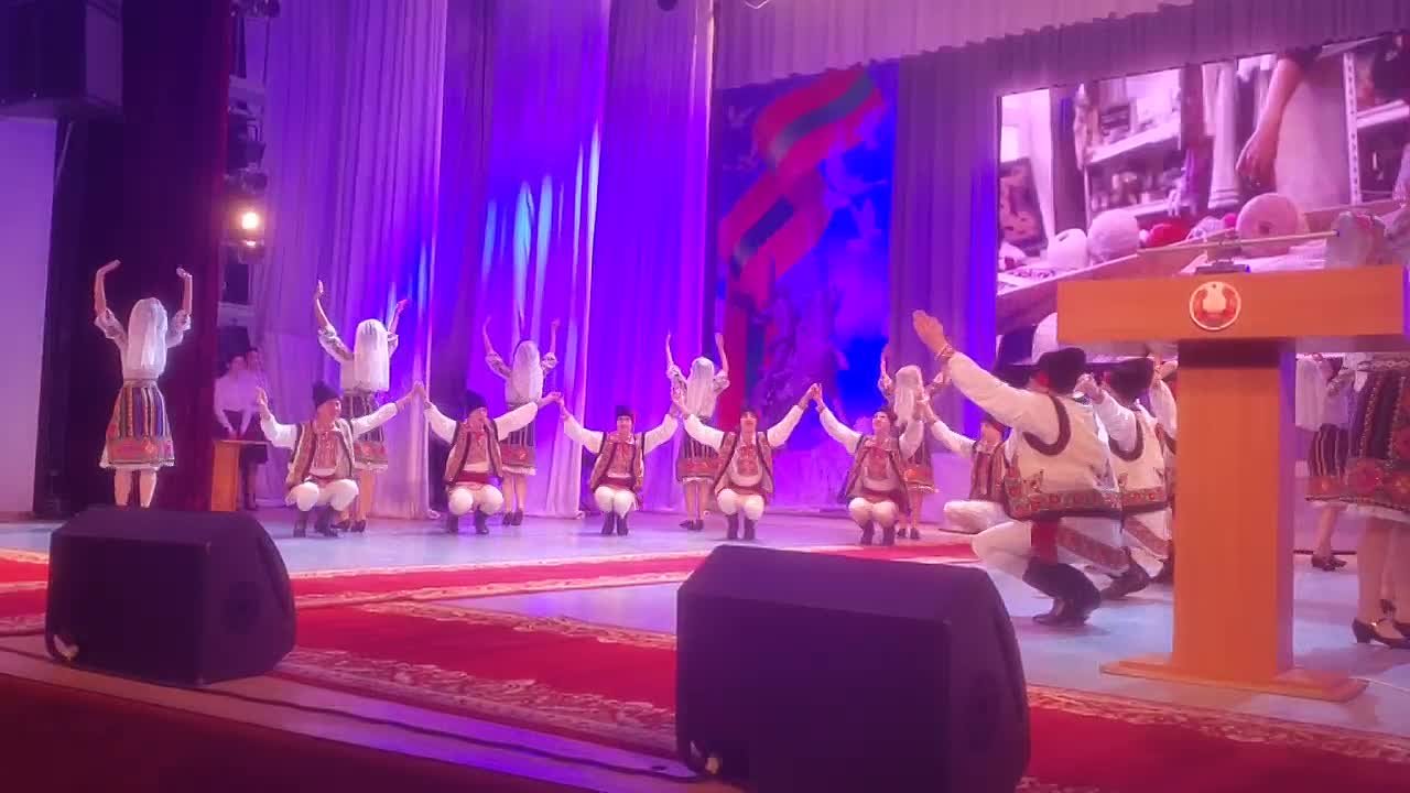 Ансамбль "Виорика" поздравляет победителей конкурса "Человек года - 2025"