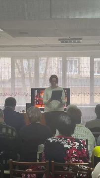 В Центральной городской библиотеке им. А. С. Пушкина прошла презентация книги Ольги Молчановой «Над жемчужными садами»