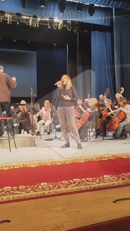 Те самые песни под бой курантов – в исполнении государственного симфонического оркестра