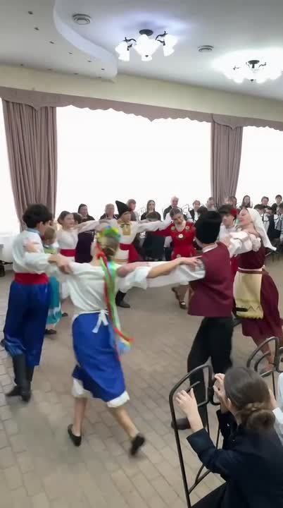 В Слободзее Новый год встречали в «аэропорту» – в таком формате прошла «Ёлка у главы» для одарённых школьников