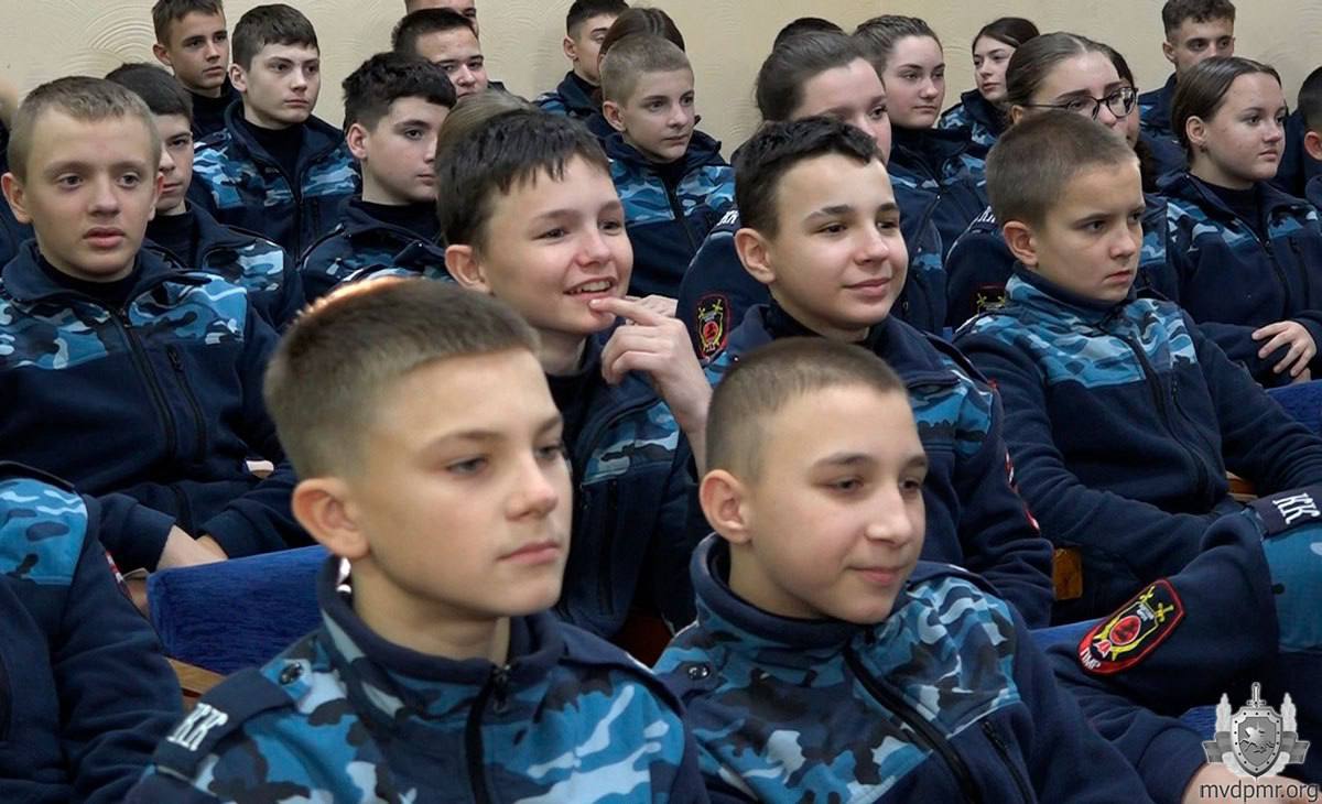 Дружба побеждает. Новый год в РКК