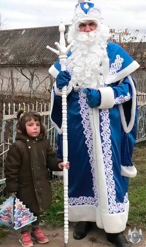 Новогодний волшебник постучал в каждый дом