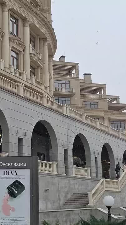 Снег в столице