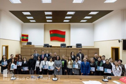 � ������ 15 ���� �������������� � 8 ����� � ����� ���������, ������������ �� ������������� �������� ������ � ��������� �����������