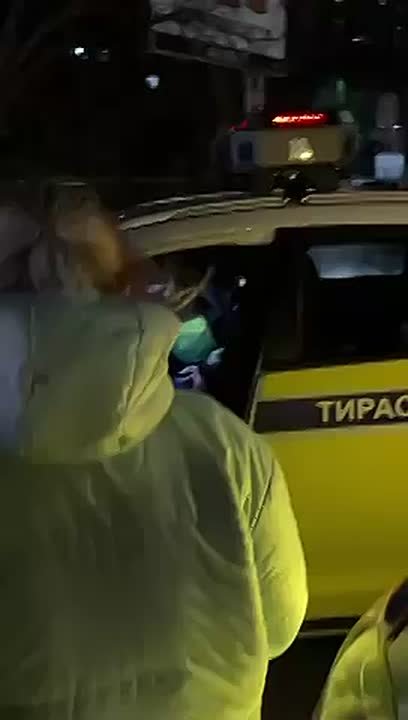 Новогоднее желание бибикнуть в милицейской машине или включить пожарную сирену сбылось у многих столичных мальчишек