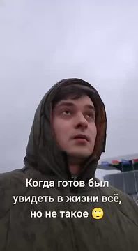 Пока все хвастаются своими новогодними ёлками, в Минске нарядили огромный БелАЗ