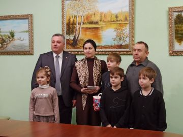 В Дубоссарах орденом «Мать-героиня» наградили Анну Попову