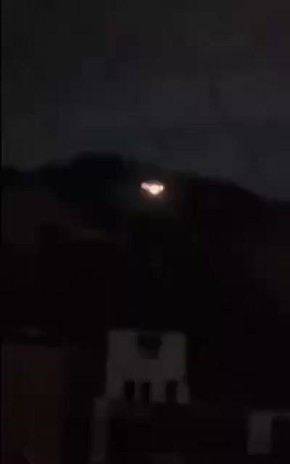 Ударный вертолёт ВВС США атакует цель в столице Венесуэлы — кадры публикуют СМИ