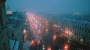 Нейросеть переносит нас в Серебряный век русской поэзии: