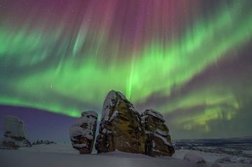 Северное сияние на Улахан-Сис, Якутия, Россия