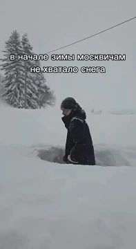 Пока в Приднестровье обещают дожди и мороз, москвичи хвастаются сугробами в человеческий рост