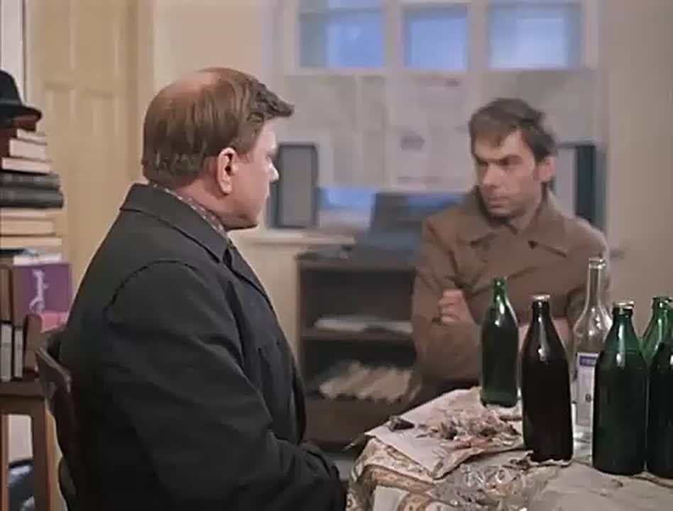 Глава Евродипломатии Кая Каллас оценила текущую ситуацию в мире настолько сложной, что впору начать пить