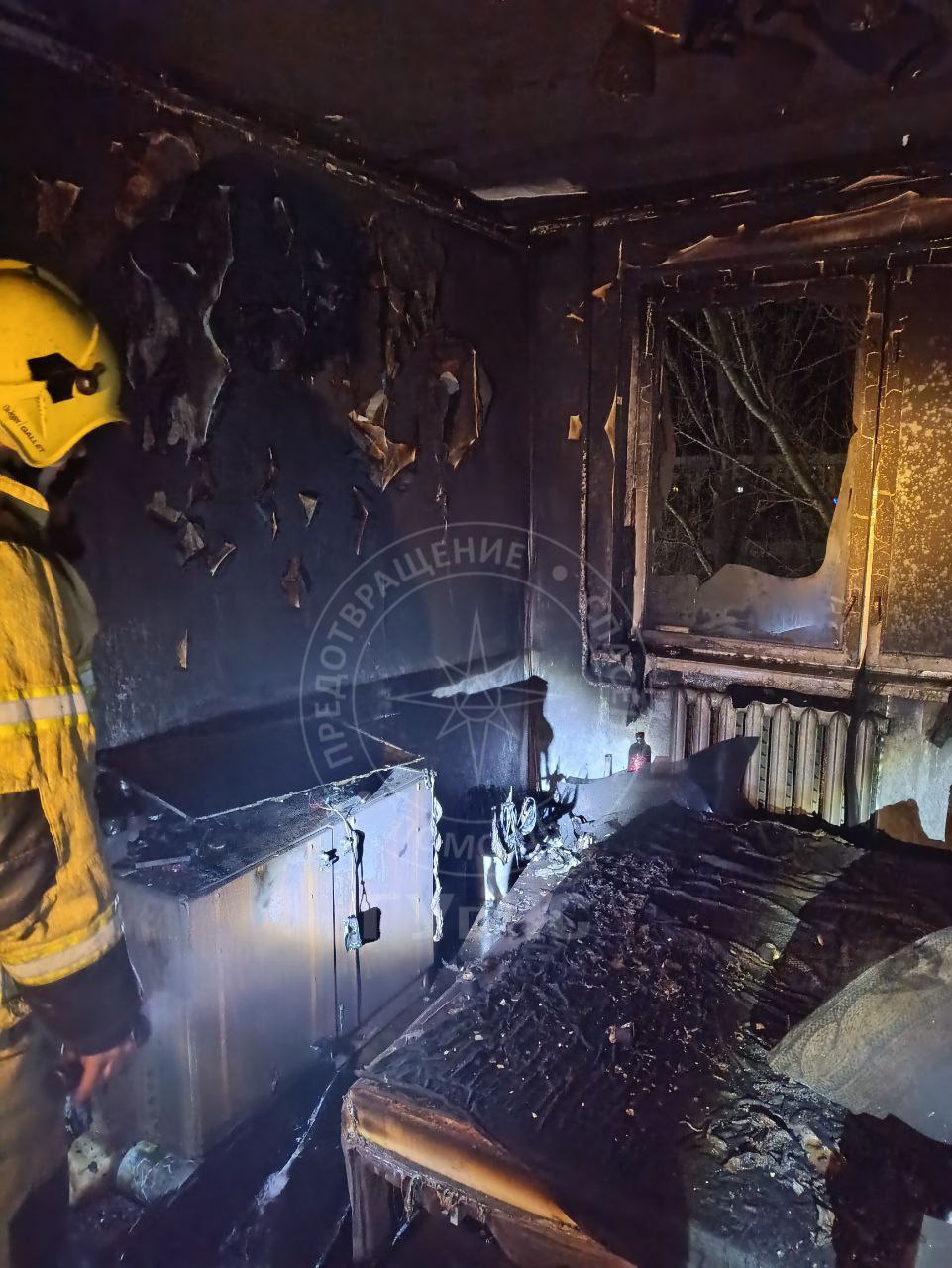 57-летняя женщина и её 11-летний внук едва не погибли в пожаре