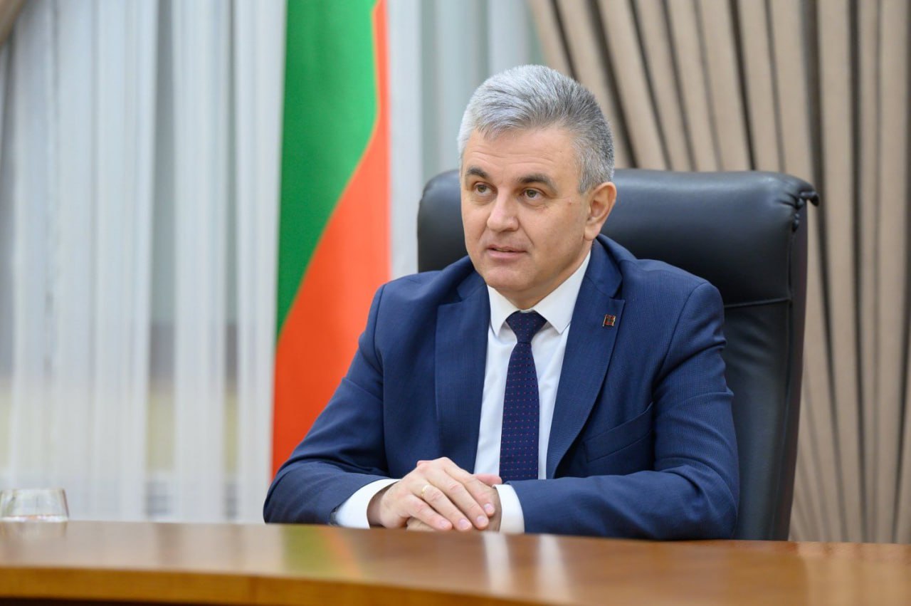 Президент: реализация вредной для детского здоровья продукции недопустима в школе