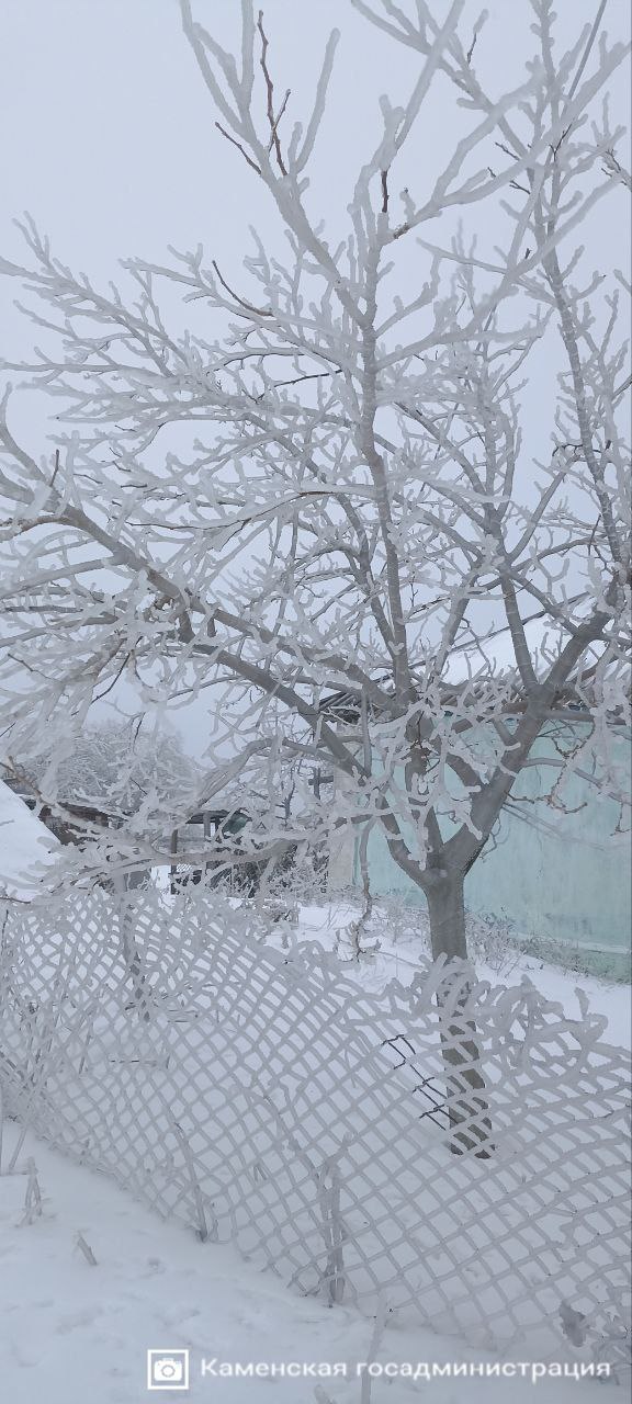 Опасная ледяная красота в сёлах Катериновка и Слобода-Рашково