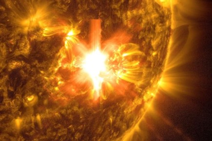 Ученые прогнозируют сегодня вспышки на Солнце предпоследнего класса мощности