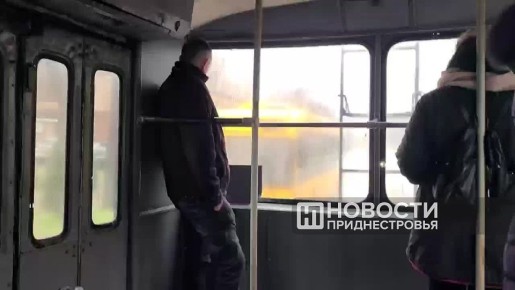 Троллейбусы советской закалки могут держаться за обледеневшие провода, новые – не тянут