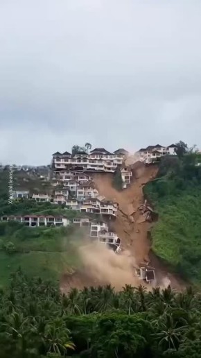 Гигантский оползень уносит город под землю на Сицилии: эвакуированы тысячи жителей