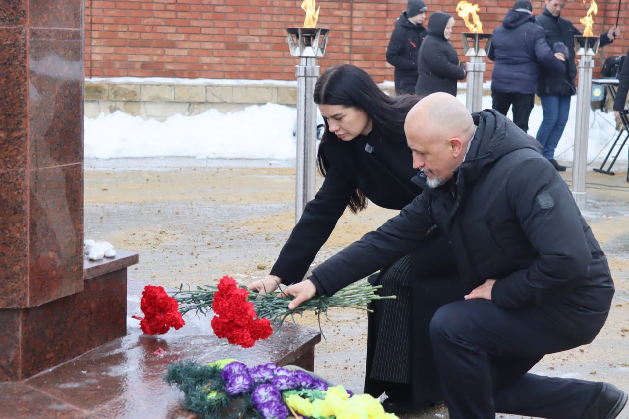Сегодня на Мемориальном комплексе жертвам фашизма в Дубоссарах состоялся митинг-реквием, приуроченный к Международному дню памяти жертв Холокоста