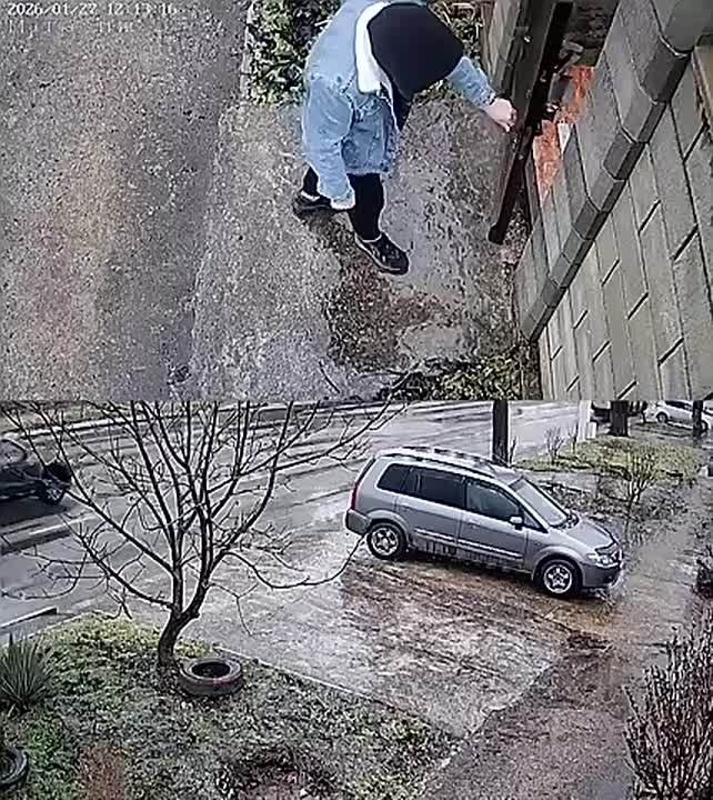 Синоптики предупреждают, что завтра тоже будет скользко