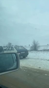 На въезде в рыбницу авария, три разбитые машины