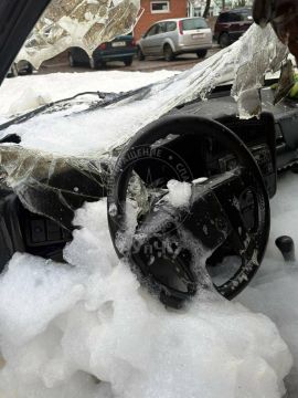 Короткое замыкание электропроводки стало причиной возгорания автомобиля в Слободзее