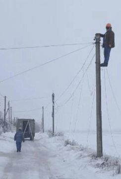 Огромная благодарность специалистам ЕРЭС, работающим в таких сложных условиях