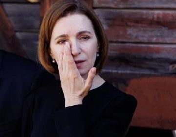 Когда во время блэкаута сел телефон, ноутбук, пауэрбанк и ты не можешь написать пост, про то, что в этом виноват Путин