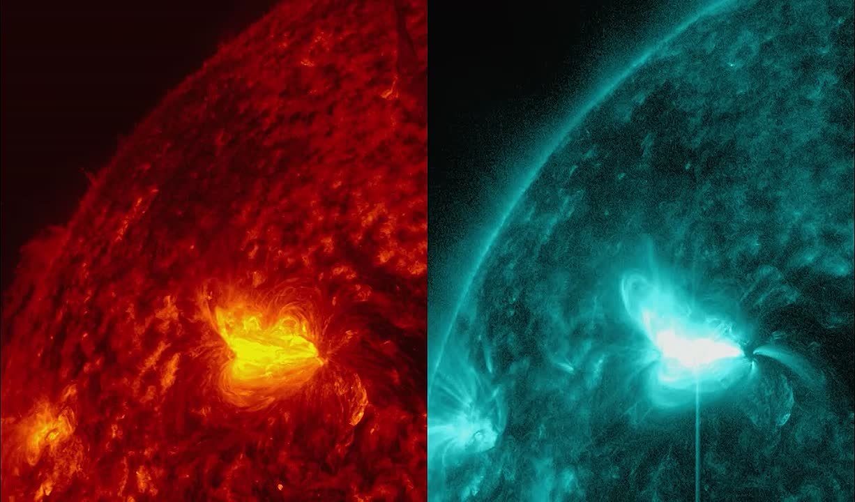День начался с супервспышки на Солнце - выброс случился сегодня где-то в 2 часа ночи