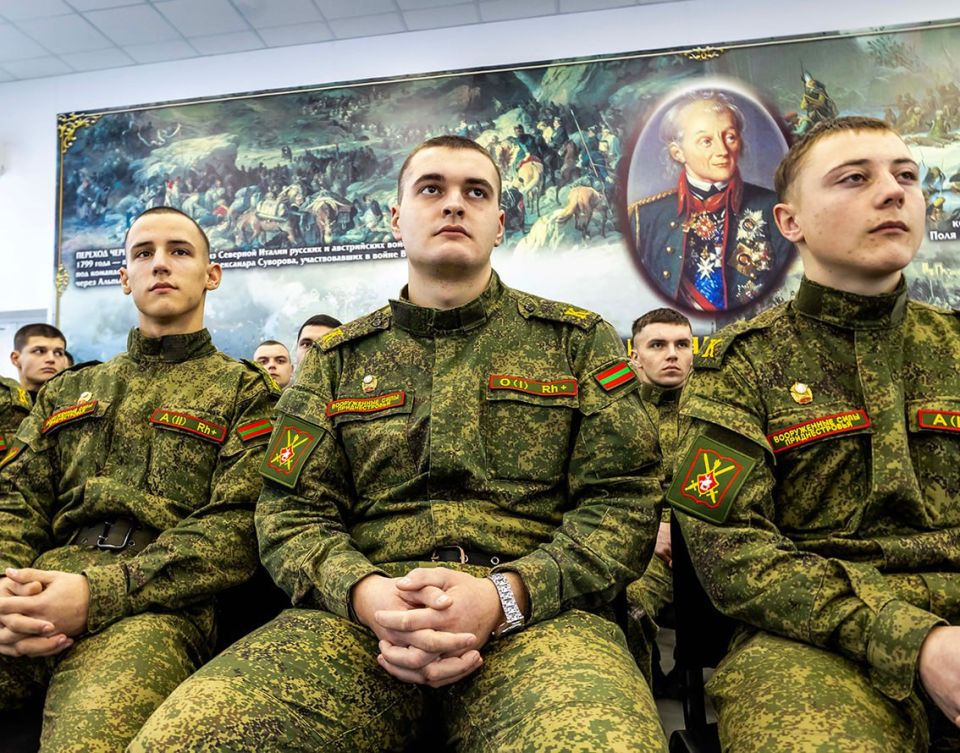 В Тираспольском суворовском военном училище отметили девятую годовщину со дня его основания