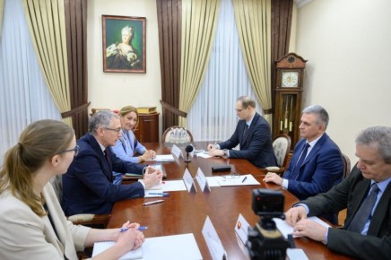 Вадим Красносельский встретился с Чрезвычайным и Полномочным Послом Канады в РМ Гэвином Бьюкеном